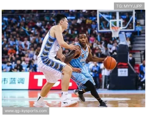 团队配合：北京队助攻18+，传球流畅令人称赞！，北京队球员